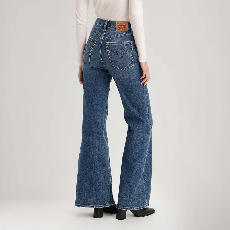 Calça Jeans Levi's® Ribcage Bells Lavagem Escura - Imagem 2