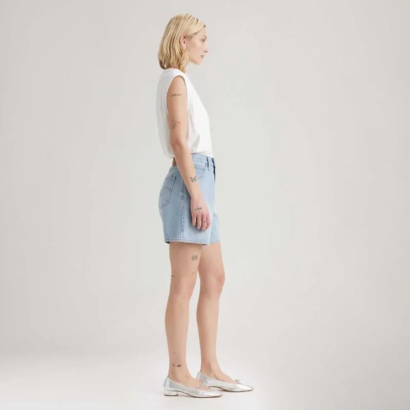 Short Jeans Levi's® High Baggy Lavagem Clara - Imagem 4
