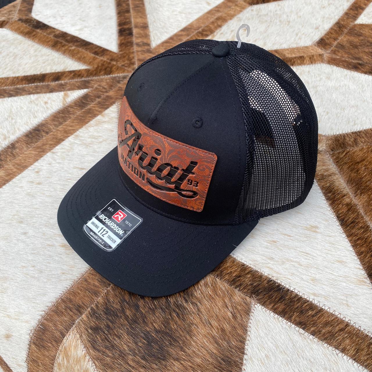 Boné Ariat Importado