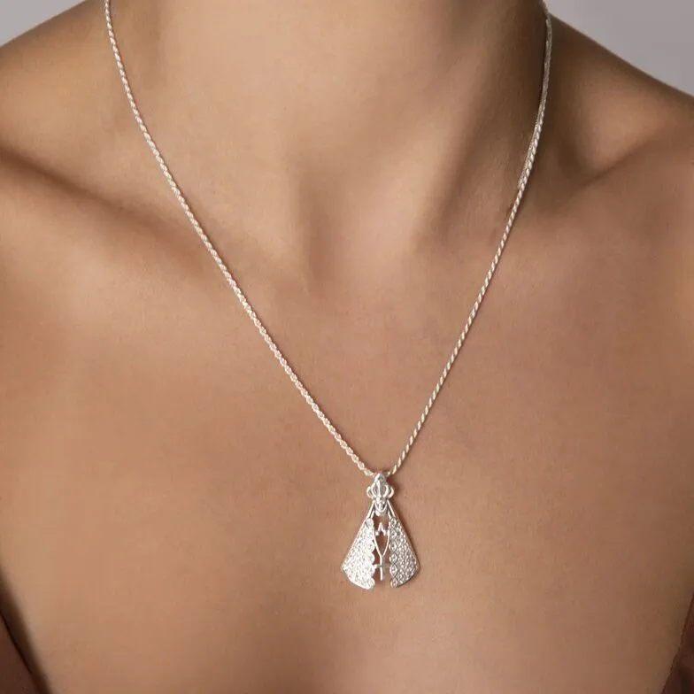Colar Cordão Baiano Com Pingente De Nossa Senhora Aparecida Cravejada Z. Cristal- Religioso - Imagem 2