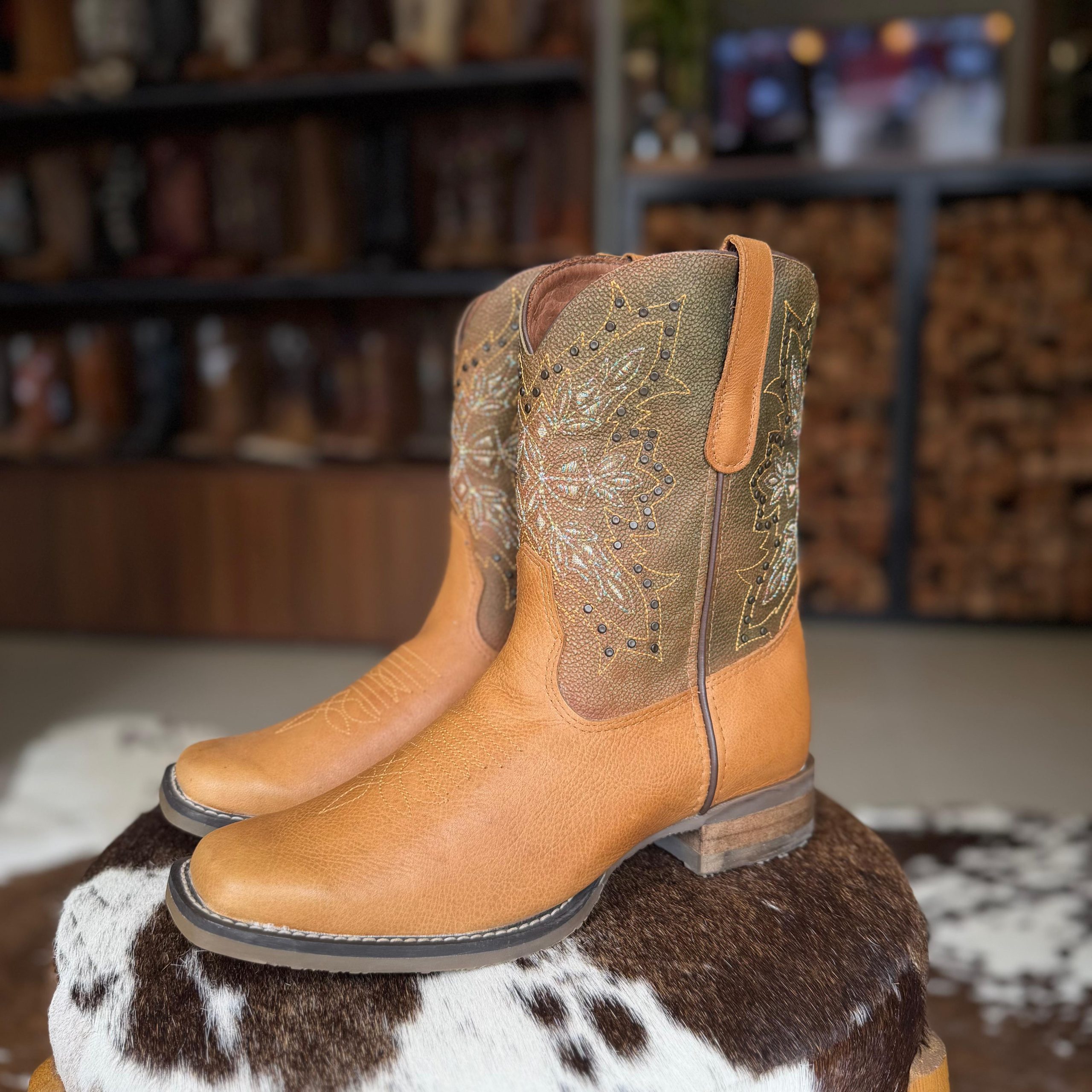 Bota Feminina Newest-Cf Couro Pit Stop Havana Couro Strong Verde