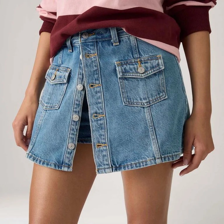 Saia Jeans Levi's® Button Front Skort Lavagem Clara - Imagem 2